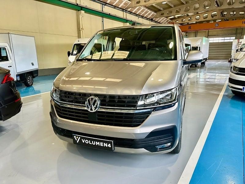 Usado VW Caravelle 110 CV (80 kW) 2024 Beige Monovolumen