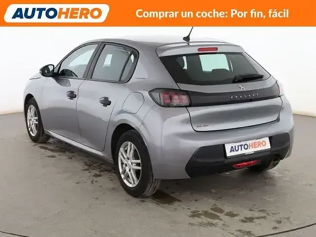 Usado Peugeot 208 75 CV (55 kW) 2020 Gris Utilitario