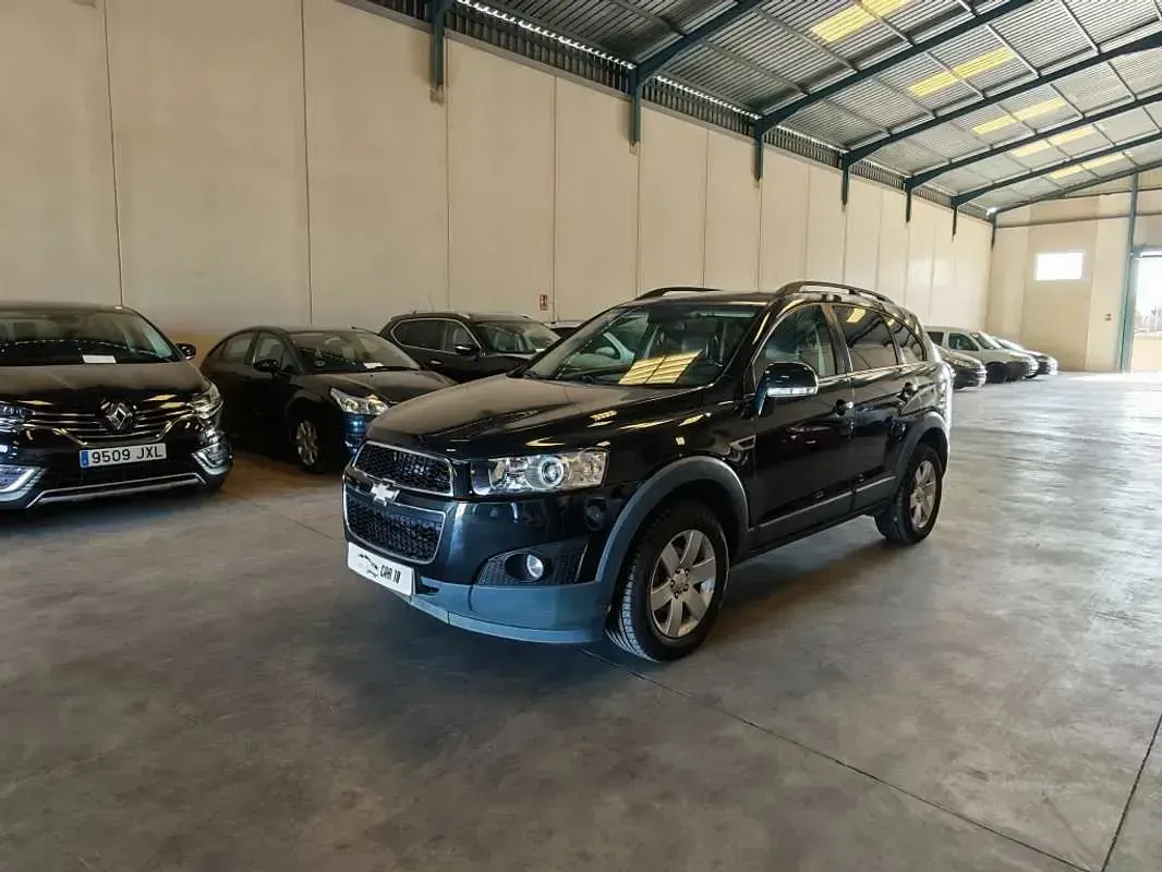Usado Chevrolet Captiva LT 163 CV (119 kW) 2012 Negro SUV
