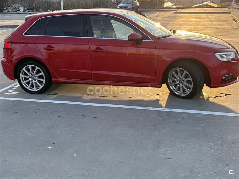 Rojo Usado 2018 Audi e-tron Sport SUV | 17.500 € (Precio justo) - Imagen 1/4