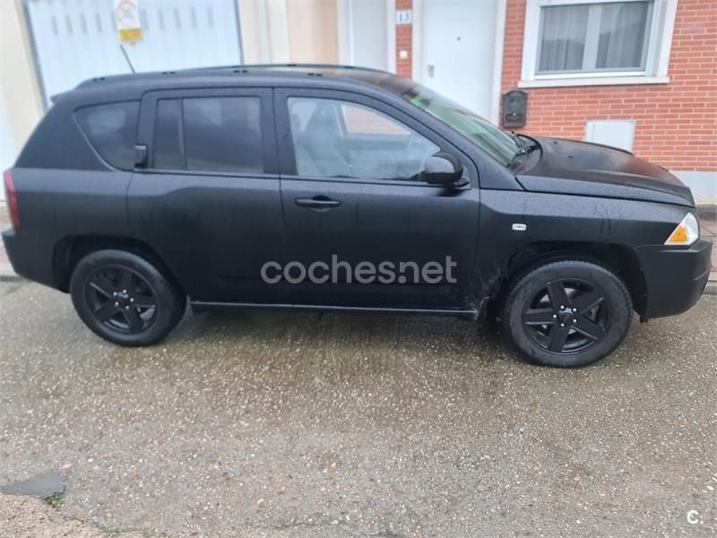 Negro Usado 2007 Jeep Compass Sport SUV | 7950 € (Precio justo) - Imagen 1/4