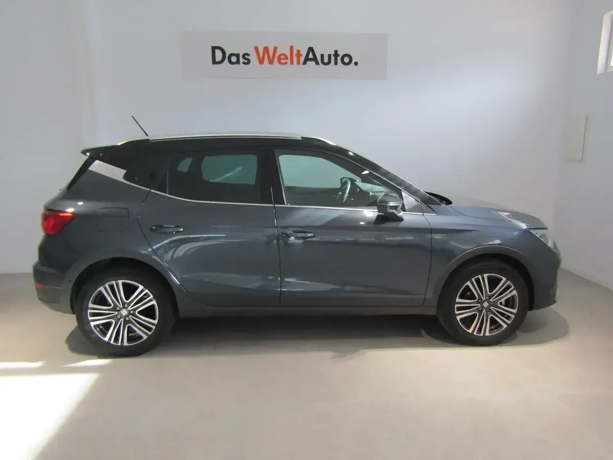 Usado Seat Arona Xperience 115 CV (84 kW) 2025 Gris SUV