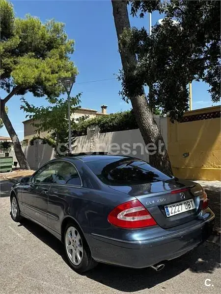 Usado Mercedes CLK200 Avantgarde 163 CV (119 kW) 2005 Gris / plata Coupe