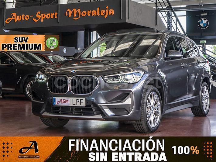 Gris / plata Usado 2021 BMW X1 Sport Line SUV | 26.500 € (Precio justo) - Imagen 1/4