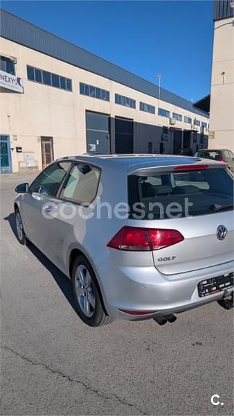 Usado VW Golf VII Advance 122 CV (89 kW) 2013 Gris / plata Berlina
