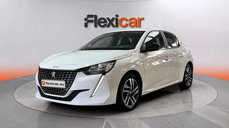 Usado Peugeot 208 Active 102 CV (75 kW) 2023 Blanco Utilitario
