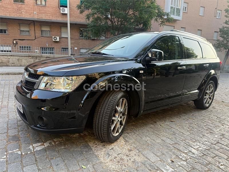 Negro Usado 2012 Fiat Freemont Urban SUV | 9000 € (Precio justo) - Imagen 1/4