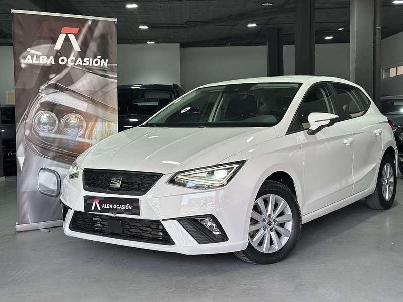 Blanco Usado 2023 Seat Ibiza Style Utilitario | 16.900 € (Un poco caro) - Imagen 1/4