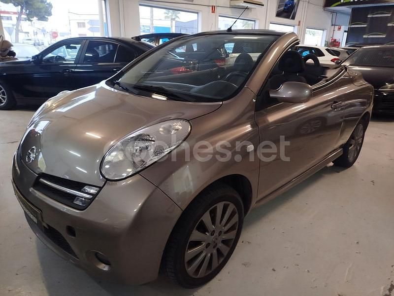 Usado Nissan Micra C+C Tekna 110 CV (80 kW) 2009 Beige Descapotable