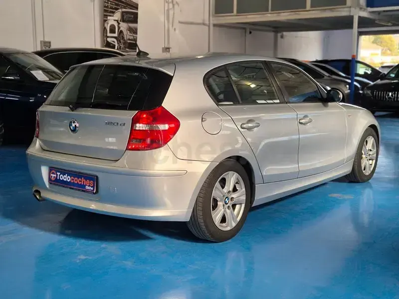 Usado BMW 120 Sport Line 163 CV (119 kW) 2006 Azul Utilitario