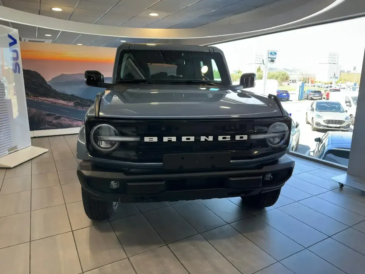 Nuevo Ford Bronco Outer Banks 335 CV (246 kW) 2026 Azul SUV