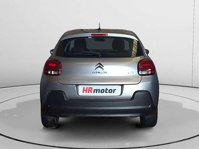 Usado Citroën C3 Feel 111 CV (81 kW) 2020 Gris Utilitario