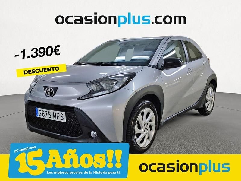 Gris Usado 2024 Toyota Aygo Play Utilitario | 14.550 € (Precio justo) - Imagen 1/4