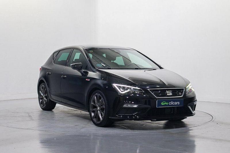 Usado Seat Leon FR 150 CV (110 kW) 2019 Negro Berlina