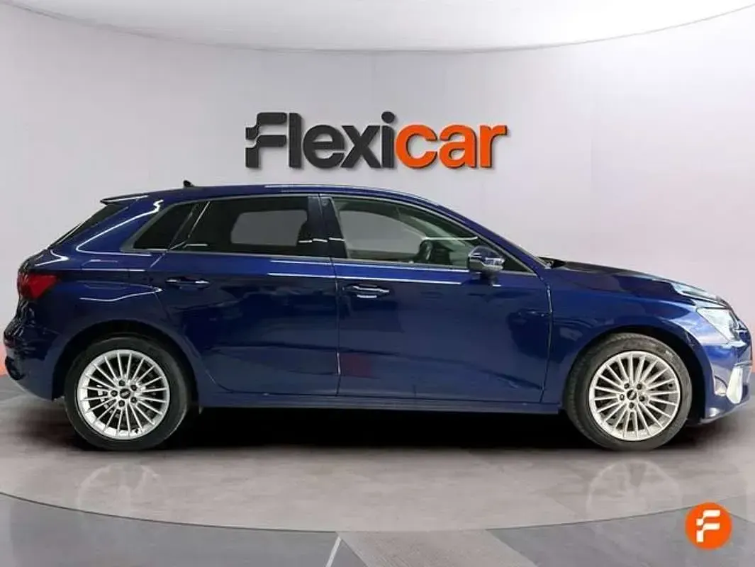 Usado Audi A3 Sportback 116 CV (85 kW) 2022 Azul Utilitario