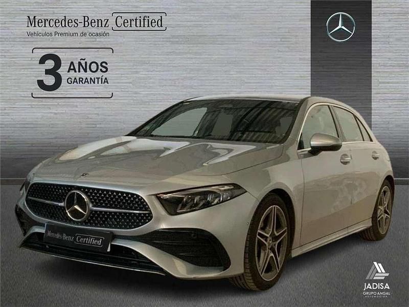 Usado 2025 Mercedes A180 Berlina | 31.123 € (Precio justo) - Imagen 1/4