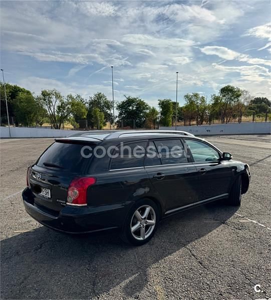Usado Toyota Avensis Sport 177 CV (130 kW) 2007 Negro Familiar