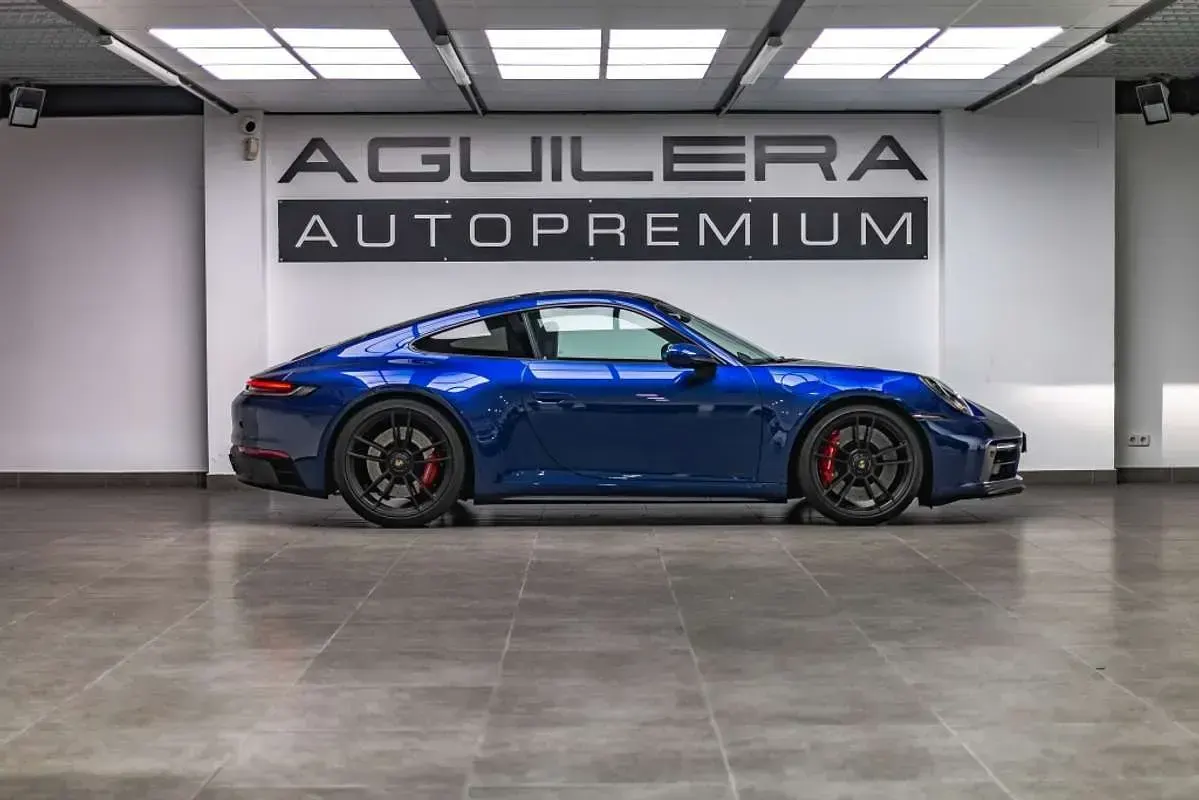 Usado Porsche 992 480 CV (353 kW) 2025 Azul Coupe