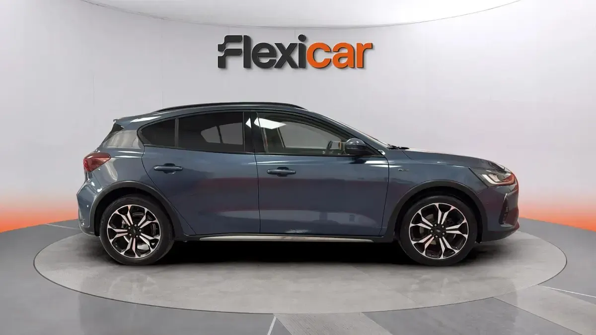Usado Ford Focus Active 155 CV (114 kW) 2022 Azul Berlina