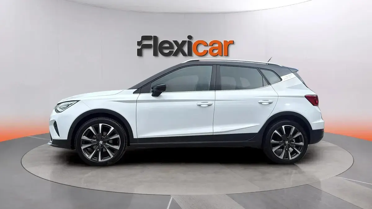 Usado Seat Arona 150 CV (110 kW) 2024 Blanco SUV