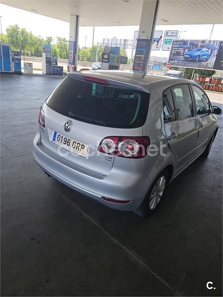 Begagnad VW Golf Plus Cross Sport 122 HK (89 kW) 2009 Grå Minibuss
