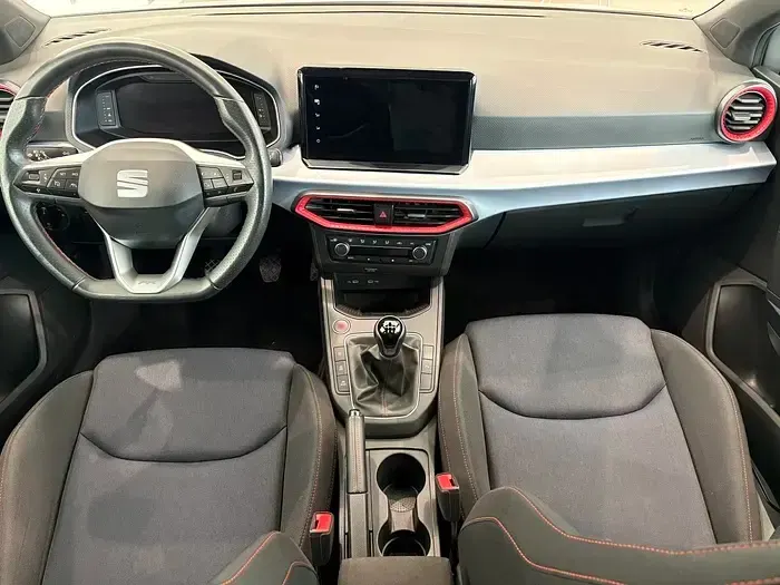 Usado Seat Ibiza FR 115 CV (84 kW) 2025 Azul Utilitario
