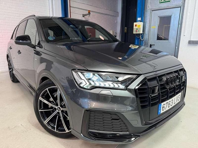 Begagnad Audi Q7 Ambiente 286 HK (210 kW) 2022 Grå SUV