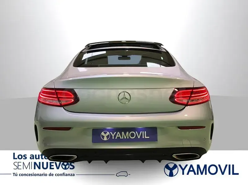 Usado Mercedes C200 184 CV (135 kW) 2020 Gris / plata Coupe