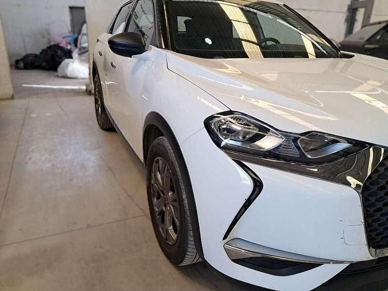 Usado DS Automobiles DS3 Crossback So Chic 110 CV (80 kW) 2021 Blanco SUV