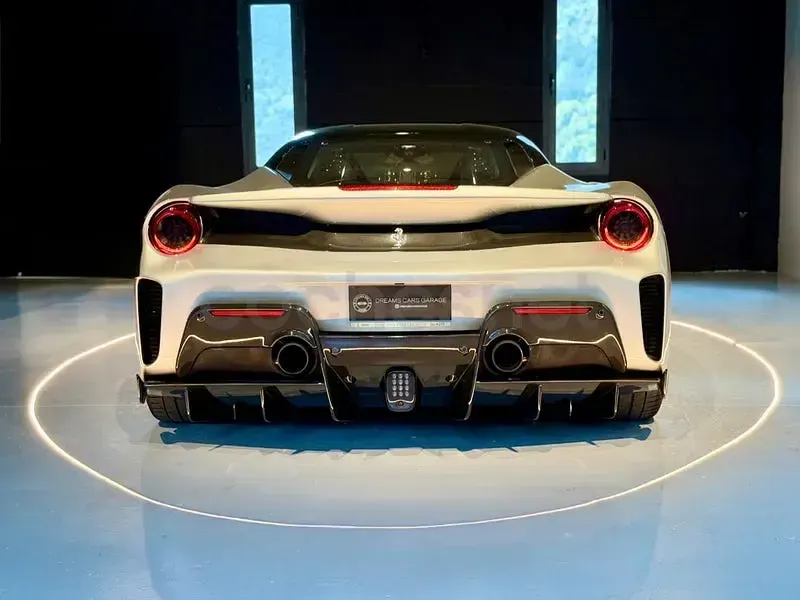 Usado Ferrari 488 720 CV (529 kW) 2019 Gris / plata Coupe