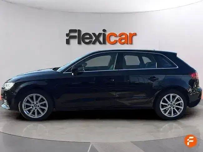 Usado Audi A3 110 CV (80 kW) 2017 Negro Berlina