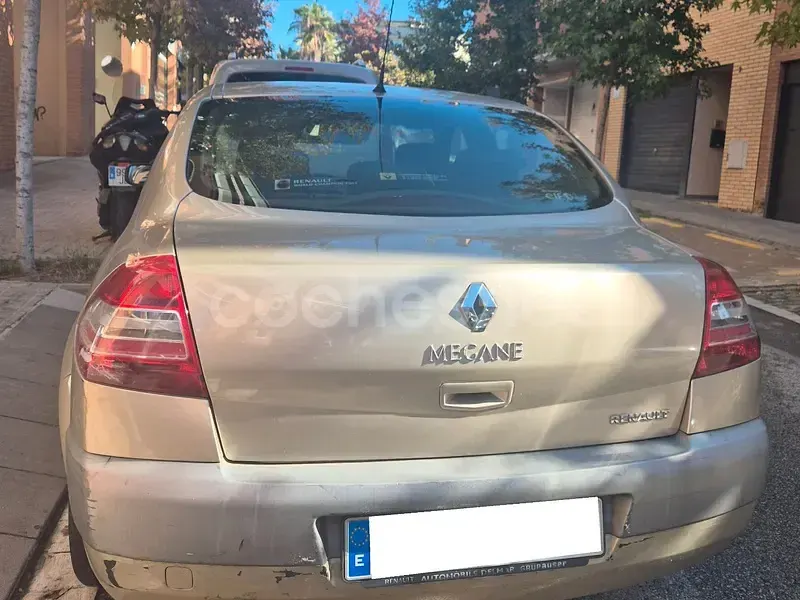 Usado Renault Mégane Extreme 110 CV (80 kW) 2006 Beige Berlina