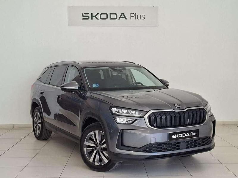 Usado Skoda Kodiaq Selection 150 CV (110 kW) 2025 Gris SUV