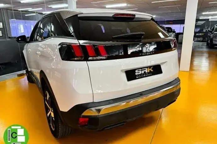 Usado Peugeot 3008 Allure 130 CV (95 kW) 2018 SUV