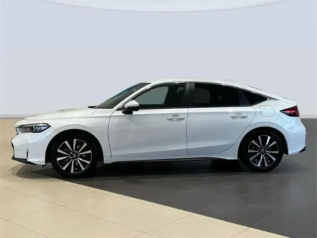 Ny Honda Civic Elegance 184 HK (135 kW) 2025 Vit Sedan