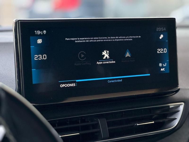 Usado Peugeot 3008 Allure 131 CV (96 kW) 2021 Negro SUV