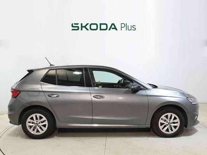 Usado Skoda Fabia Selection 116 CV (85 kW) 2025 Gris Utilitario