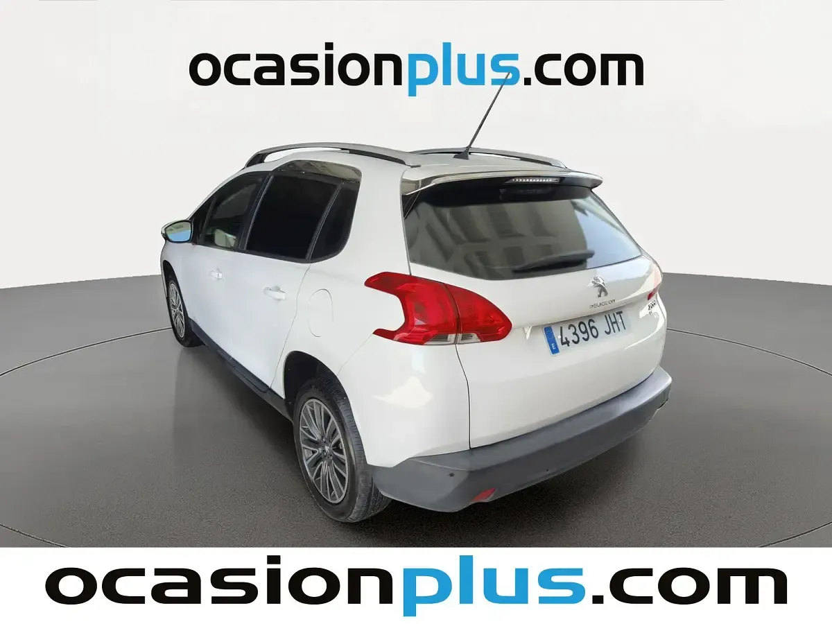 Usado Peugeot 2008 Active 82 CV (60 kW) 2015 Blanco SUV