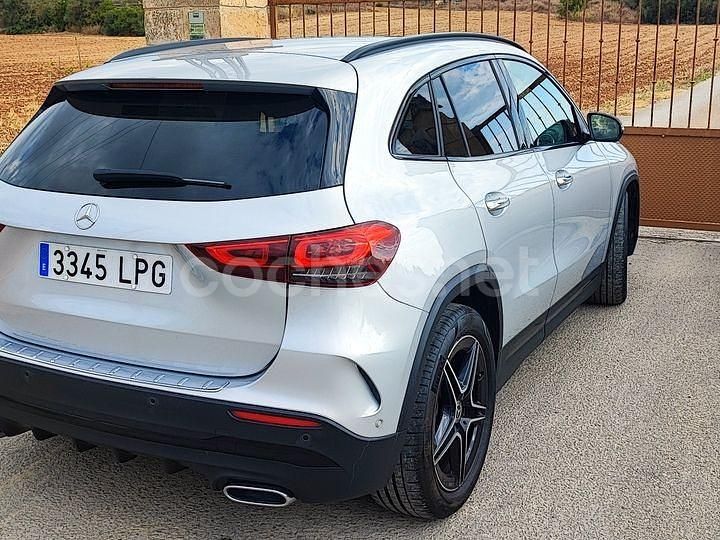 Usado Mercedes GLA200 150 CV (110 kW) 2021 Gris / plata SUV