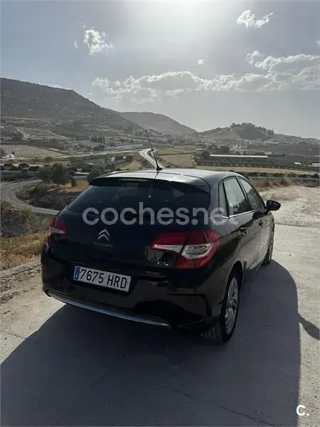 Usado Citroën C4 120 CV (88 kW) 2013 Negro Berlina