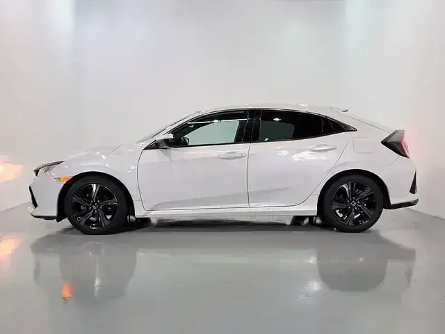 Usado Honda Civic Elegance 126 CV (92 kW) 2020 Blanco Berlina