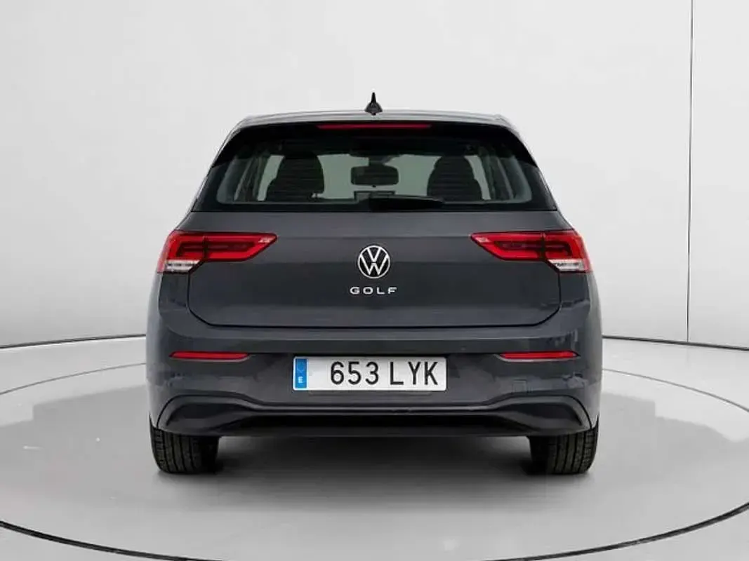 Usado VW Golf VIII 116 CV (85 kW) 2022 Gris Utilitario