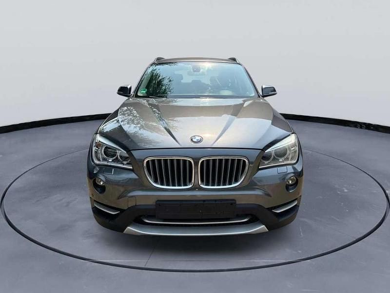 Gris Usado 2013 BMW X1 Comfort Edition SUV | 11.500 € (Buen precio) - Imagen 1/4