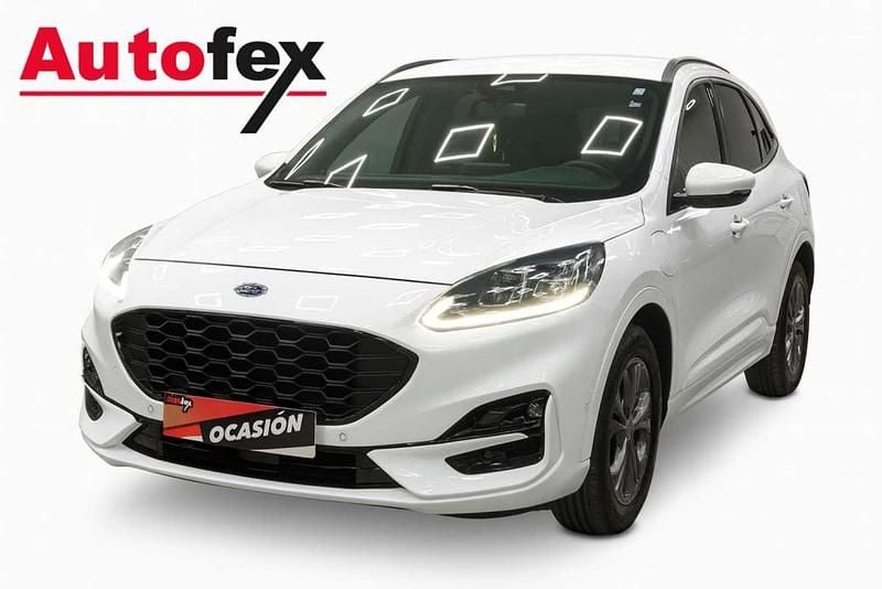 Usado Ford Kuga ST-Line 224 CV (164 kW) 2022 Blanco SUV