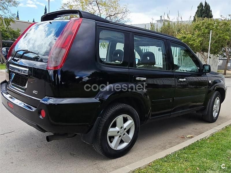 Usado Nissan X-Trail Comfort 136 CV (100 kW) 2005 Negro SUV