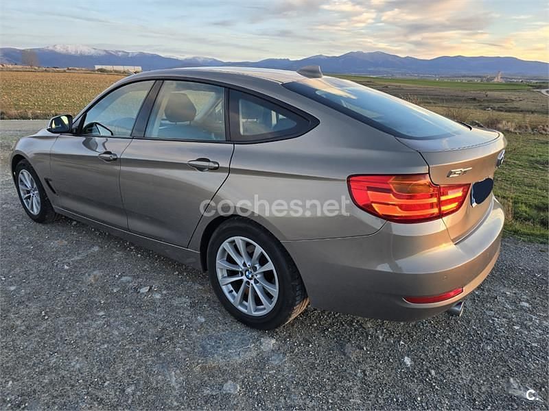 Usado BMW 318 Gran Turismo 143 CV (105 kW) 2016 Beige Berlina