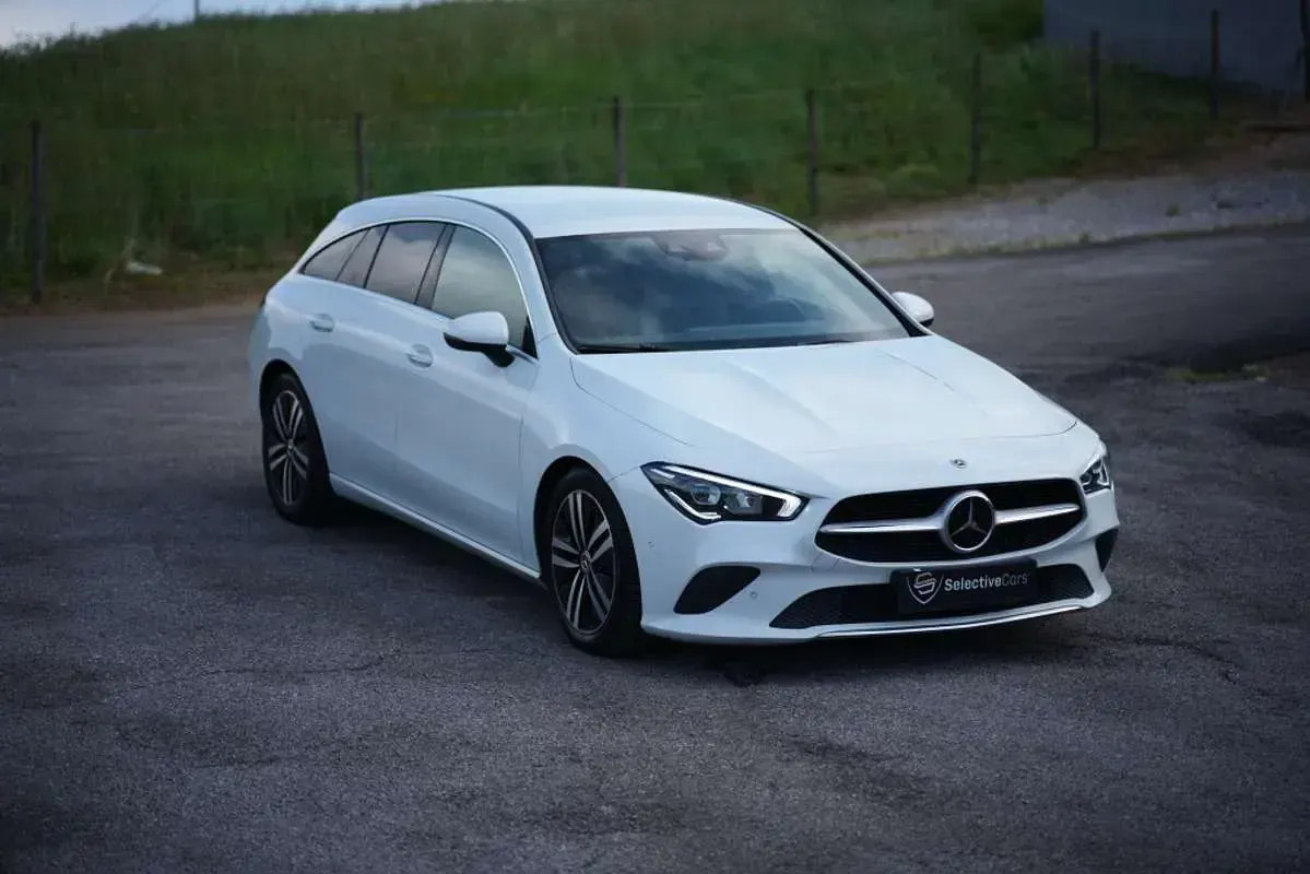 Käytetty Mercedes CLA200 Shooting Brake 150 HP (110 kW) 2021 Valkoinen Farmari