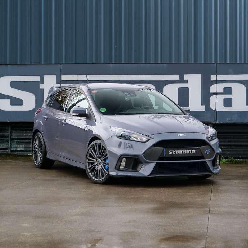 Usado Ford Focus Performance Edition 350 CV (257 kW) 2017 Gris Utilitario