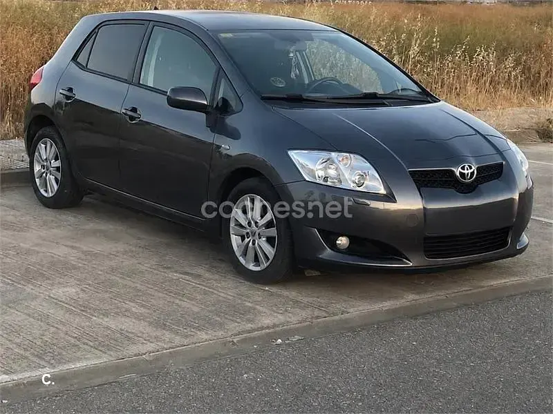 Usado Toyota Auris Advance 126 CV (92 kW) 2009 Gris / plata Utilitario