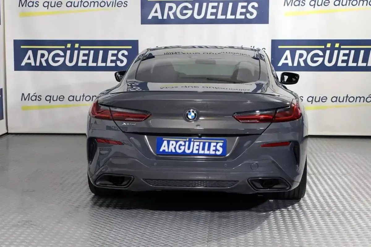 Usado BMW 840 M Sport 320 HP (235 kW) 2018 Cinzento Coupé